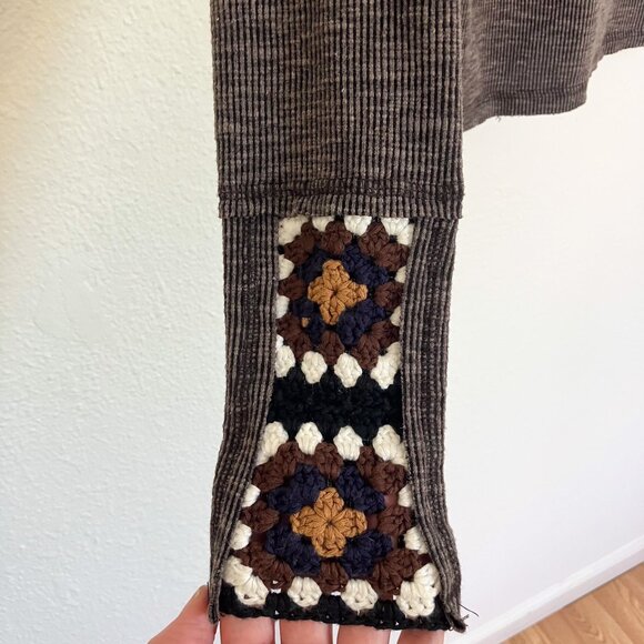 Buckle Gimmicks Pieced Crochet Long Sleeve split neck ribbed knit Top size M - Picture 5 of 7